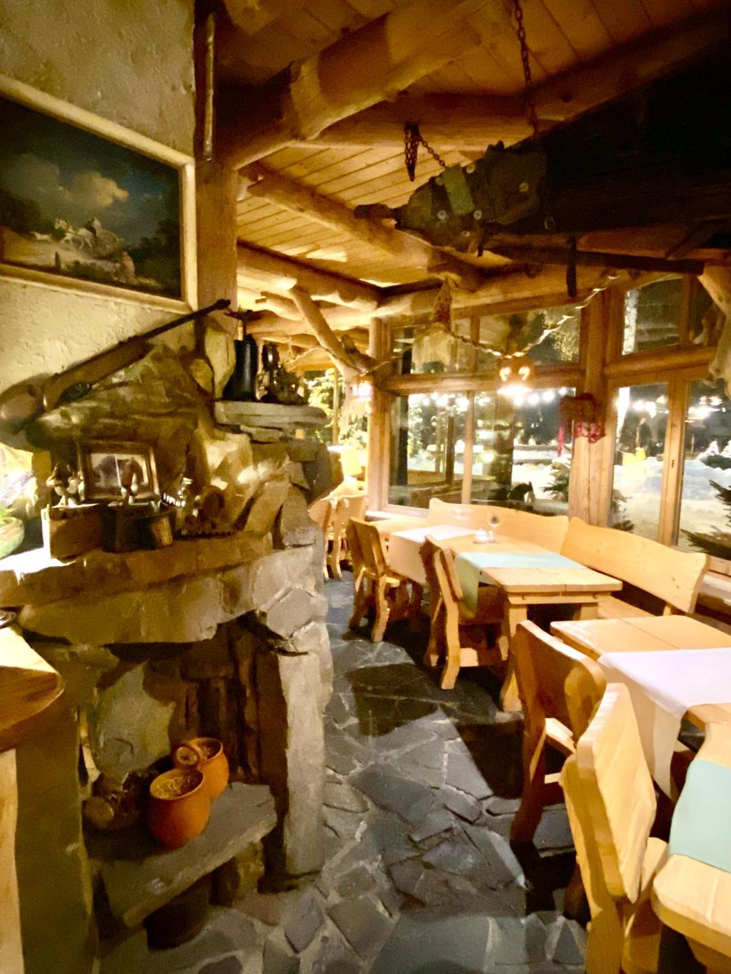 Zajazd Bialczanski Dom Wypoczynkowy Restauracja 비아우카 타트르잔스카 외부 사진